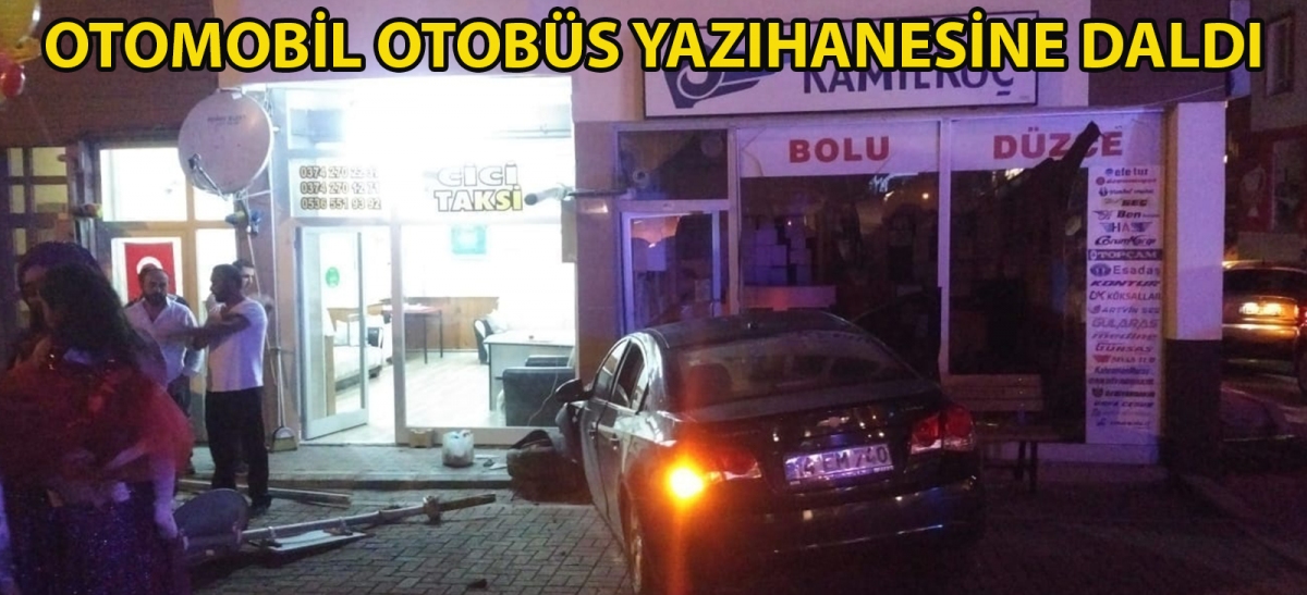 Otomobil otobüs yazıhanesine daldı