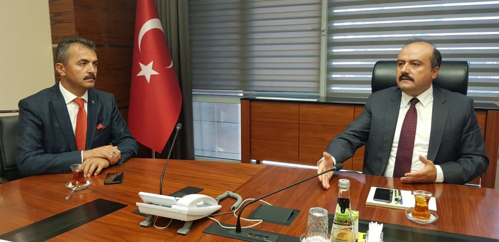 Ak'lı Başkanlar Metin'i ziyaret etti