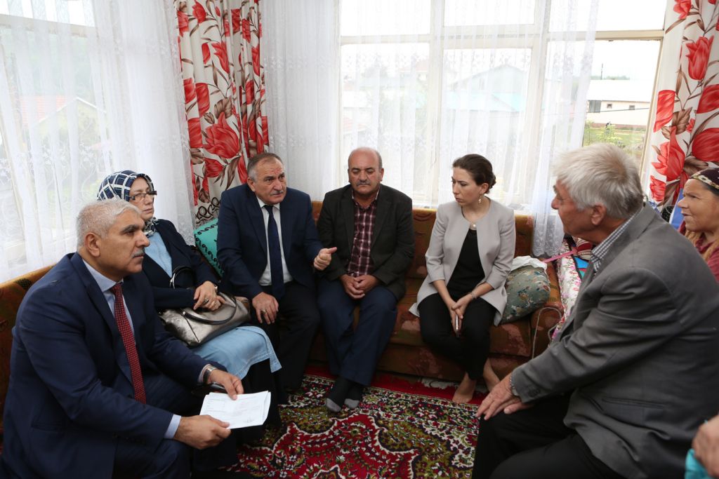 Belediye Başkanı Yılmaz'dan hasta ziyareti