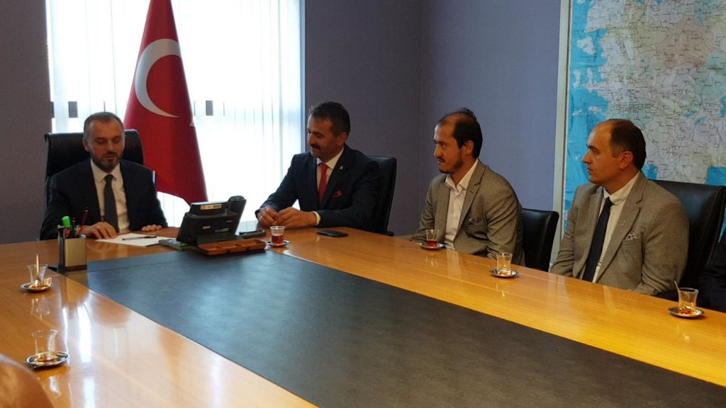 Doğanay başkanlarla genel merkeze çıkartma yaptı