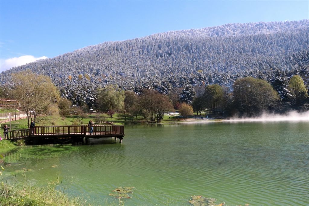 Abant ve Gölcük'te kar güzelliği