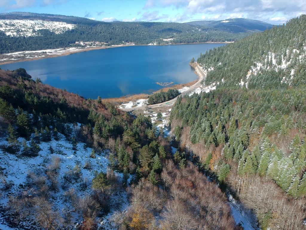 Abant ve Gölcük'te kar güzelliği