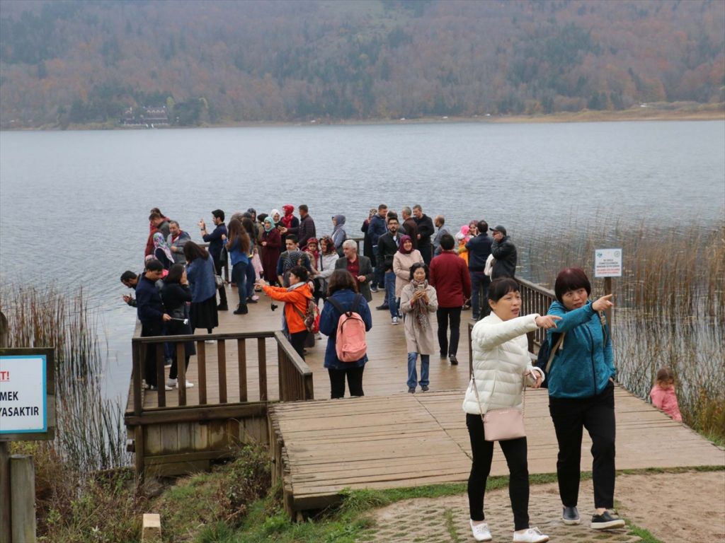 Abant'ta sonbahar yoğunluğu