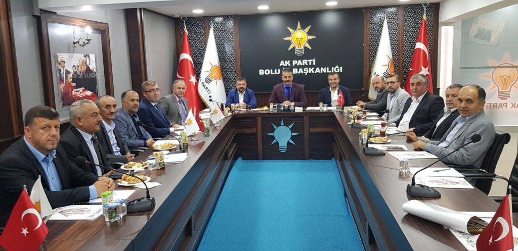 Ak Parti'de istişare toplantısı yapıldı