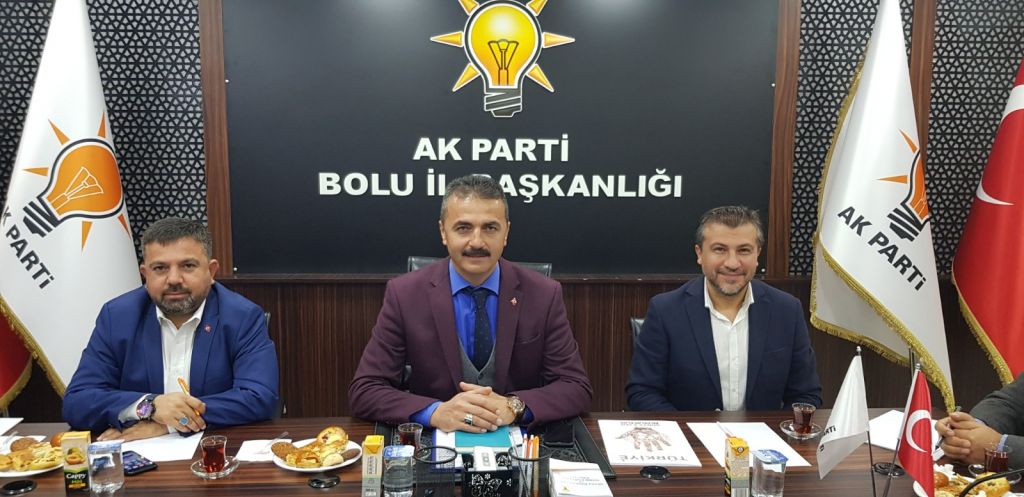 Ak Parti'de istişare toplantısı yapıldı