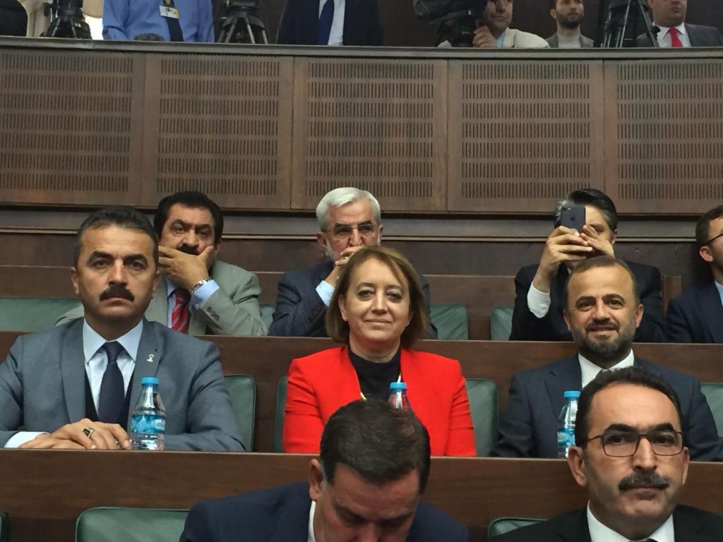 Ak Teşkilatlar vekilleriyle buluştu