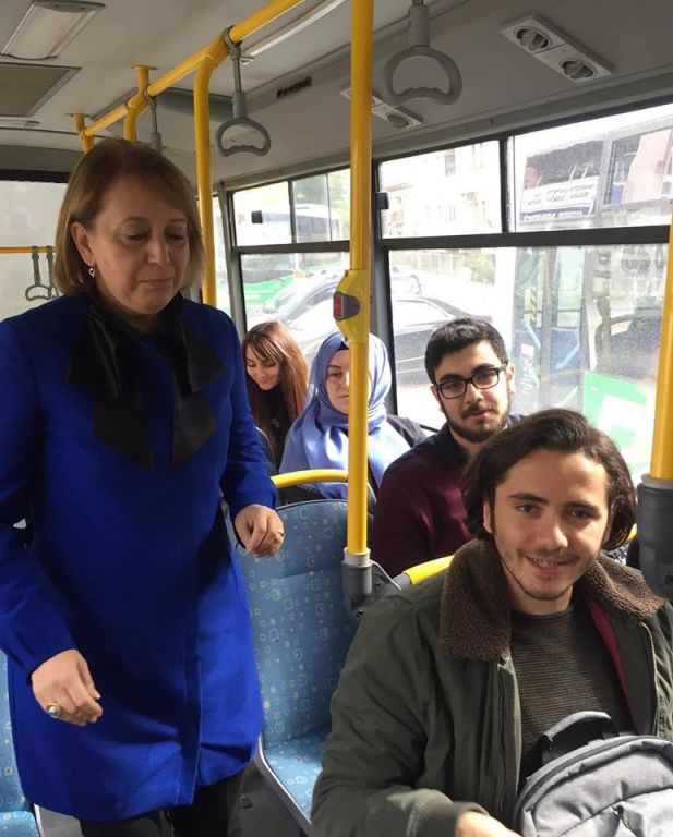 Arzu Aydın Bolu Abant İzzet Baysal Üniversitesi öğrencilerine 