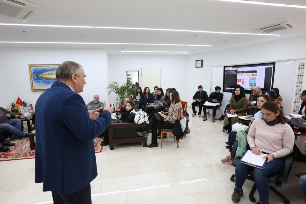 Başkan Yılmaz, geleceğin mimar ve şehir plancılarıyla buluştu