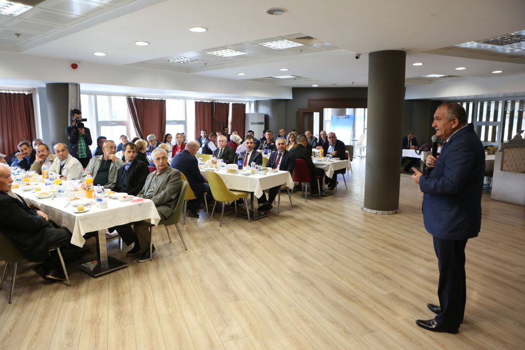 Başkan Yılmaz muhtarlarla bir araya geldi