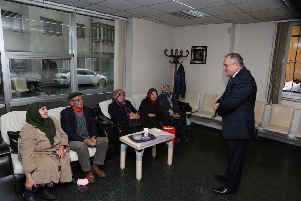 Belediye Başkanı Alaaddin Yılmaz'dan hasta ziyaretleri