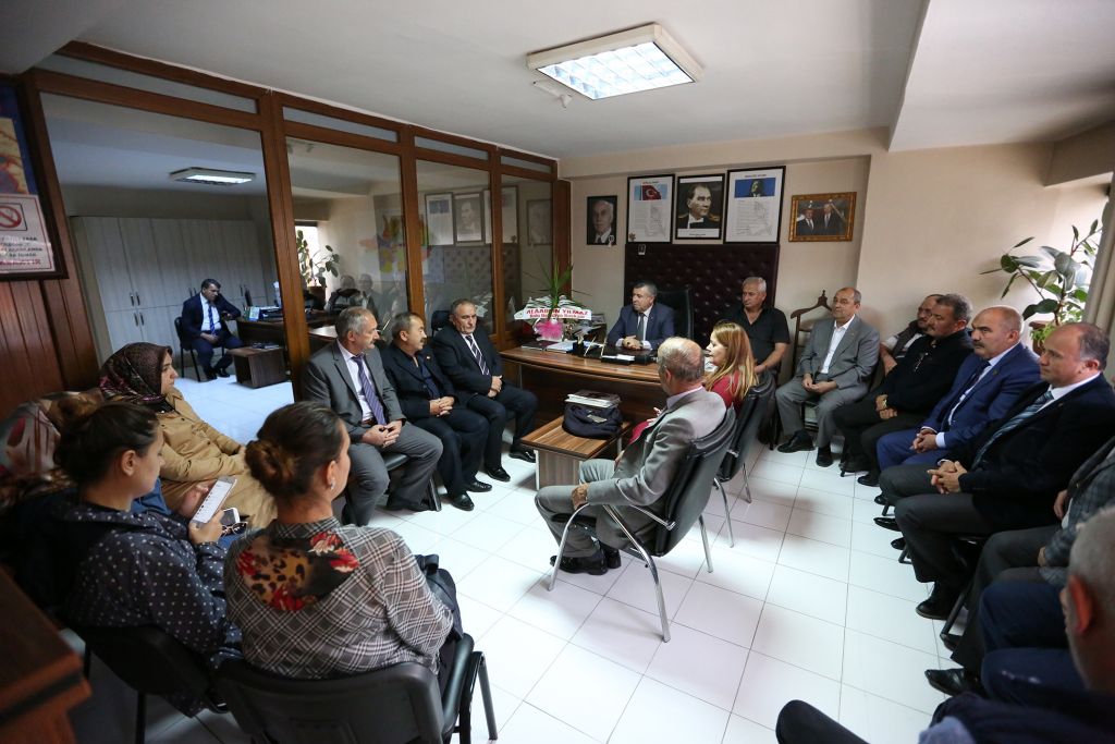 Bolu Belediye Başkanı Alaaddin Yılmaz'dan muhtarlara ziyaret