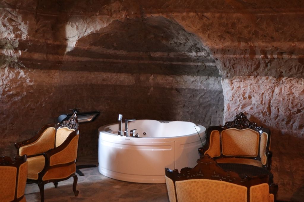 Kaya evlerde 3200 yıl öncesine yolculuk