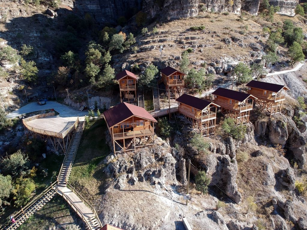 Kaya evlerde 3200 yıl öncesine yolculuk