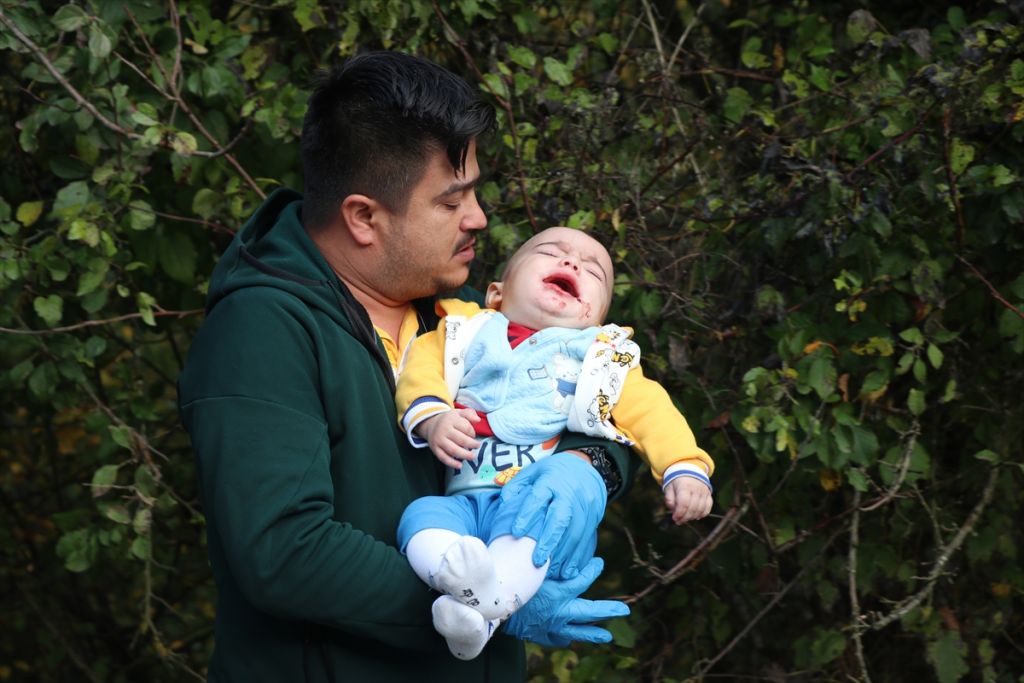 Otomobil ile kamyonet çarpıştı: 1 ölü, 6 yaralı