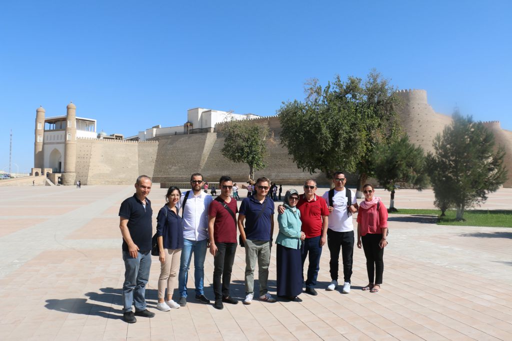 Özbekistan'ın tarihi müze şehri Hiva ile kardeş oluyoruz