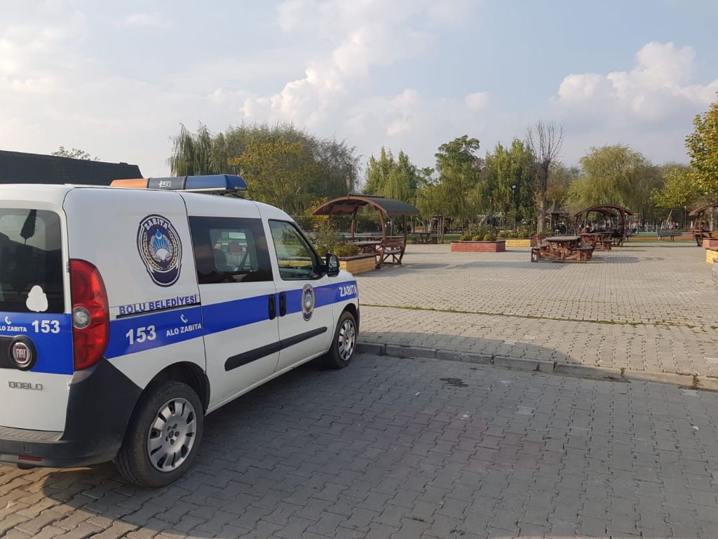 Parklarda alkole geçit yok