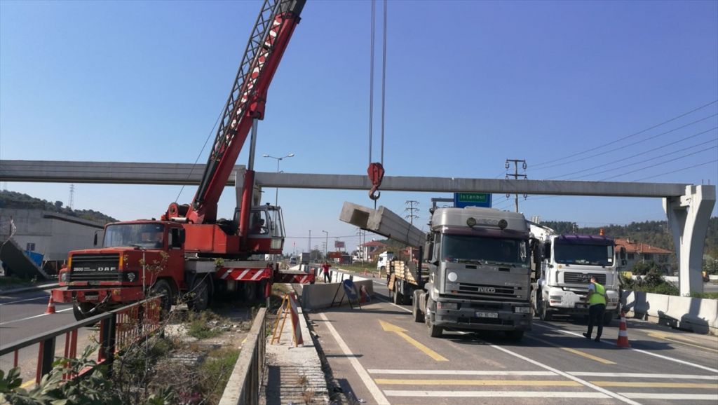 Üst geçit kullanılmadığı gerekçesiyle kaldırıldı