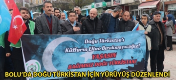 Bolu'da Doğu Türkistan için yürüyüş düzenlendi