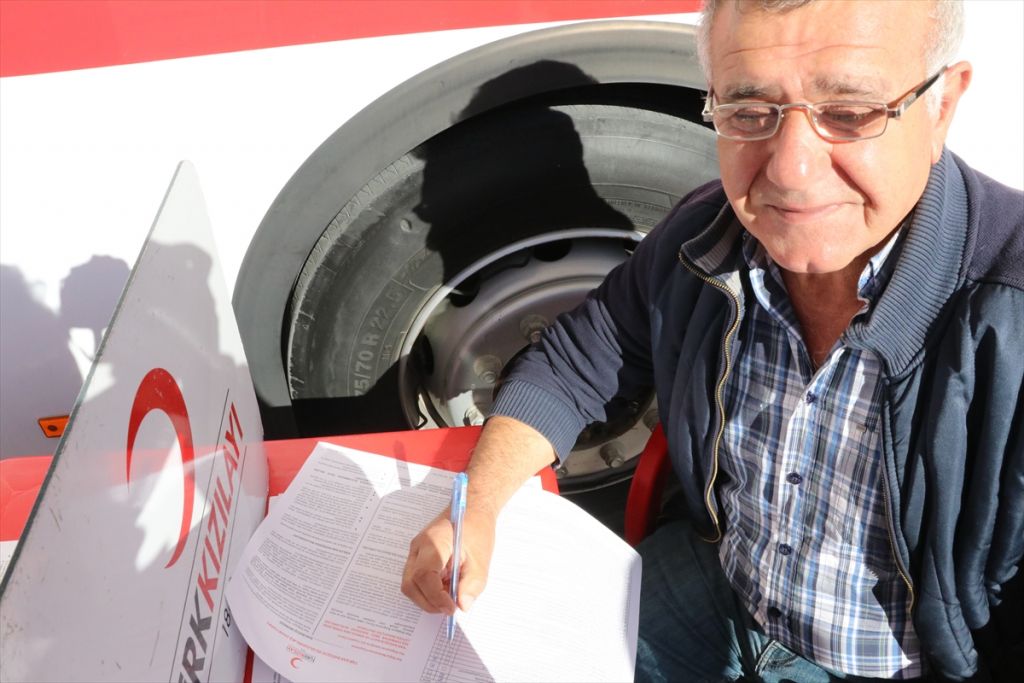 Ak Parti Kadın Kolları Teşkilatı'ndan kan bağışı kampanyası