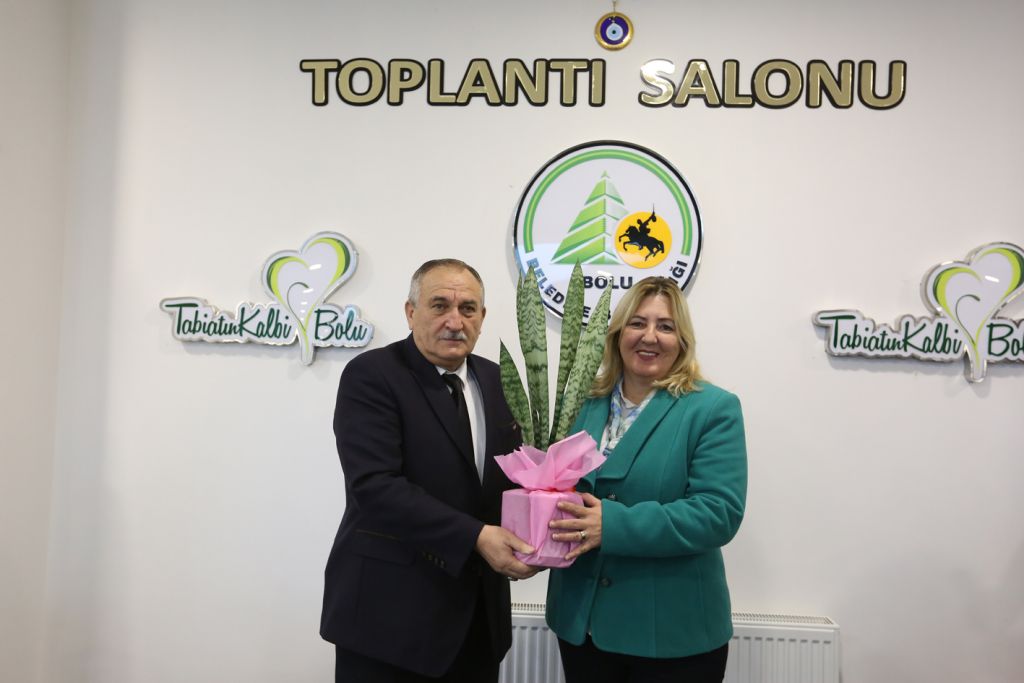 Başkan Yılmaz'dan 24 Kasım Öğretmenler Günü onuruna kahvaltı