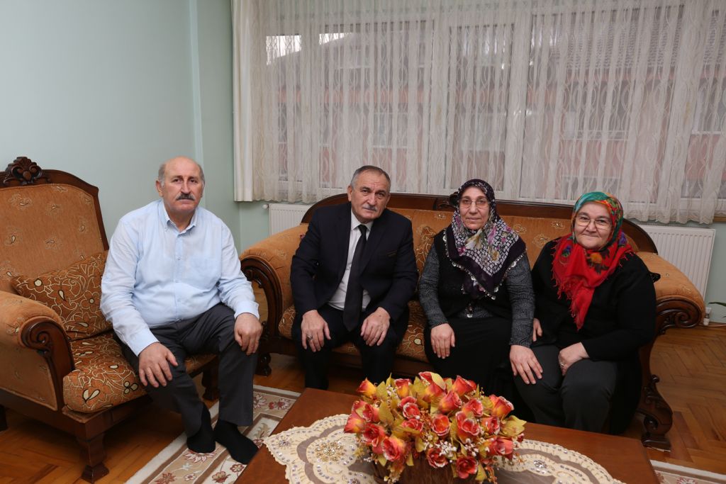 Belediye Başkanı Alaaddin Yılmaz'dan 6 hastaya ziyaret