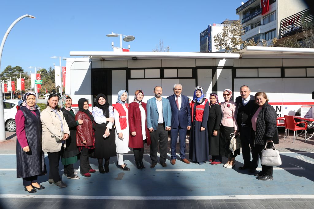 Bolu Belediye Başkanı Alaaddin Yılmaz'dan kan bağışı kampanyasına destek