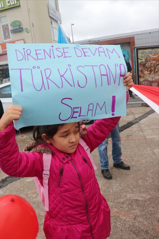 Bolu'da Doğu Türkistan için yürüyüş düzenlendi