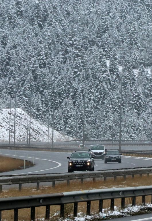 Bolu'da kar yağışı