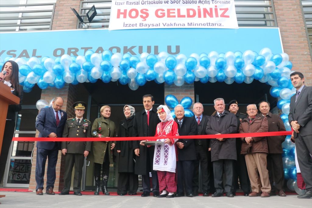 Bolu'da Öğretmenler Günü kutlandı