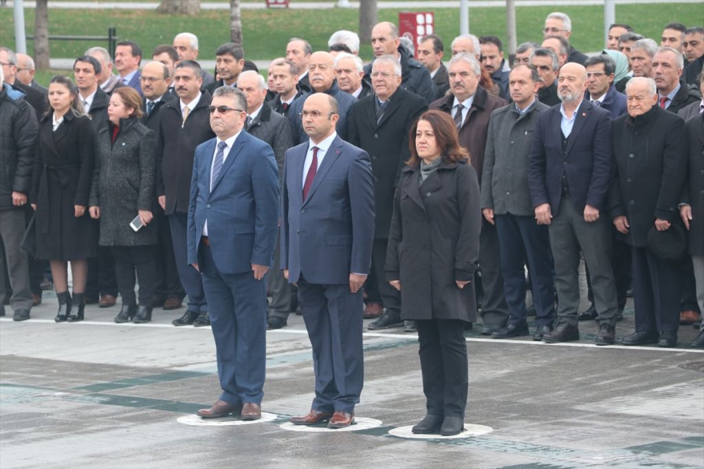 Bolu'da Öğretmenler Günü kutlandı