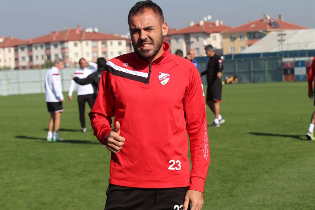 Boluspor'un forvet oyuncusu Özgür Can Özcan: "Bu şekilde devam edersek sezon sonunda istediğimiz hedefe ulaşırız"