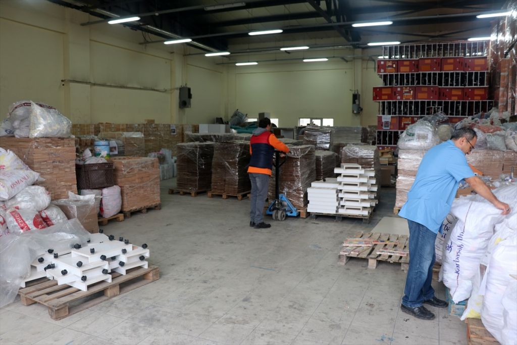 Cezaevi sakinleri özel çocuklar için ter döktü