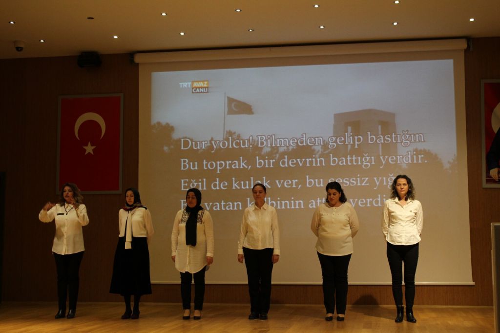 İŞARET DİLİ KATILIMCILARINDAN MUHTEŞEM GÖSTERİ