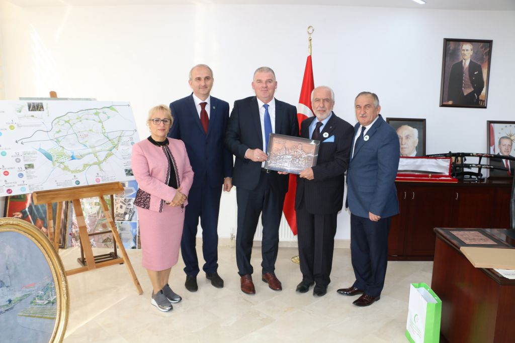 Teşanj ile bağlar güçleniyor