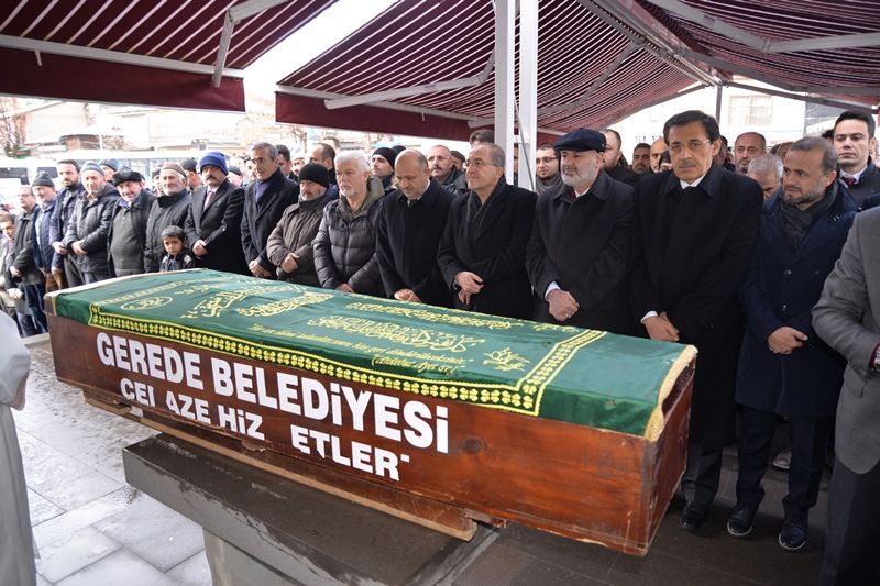 BAKAN YARDIMCISI ALPAY'IN KAYINPEDERİ GEREDE'DE TOPRAĞA VERİLDİ