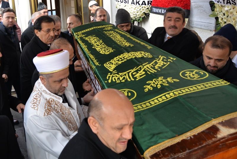 BAKAN YARDIMCISI ALPAY'IN KAYINPEDERİ GEREDE'DE TOPRAĞA VERİLDİ