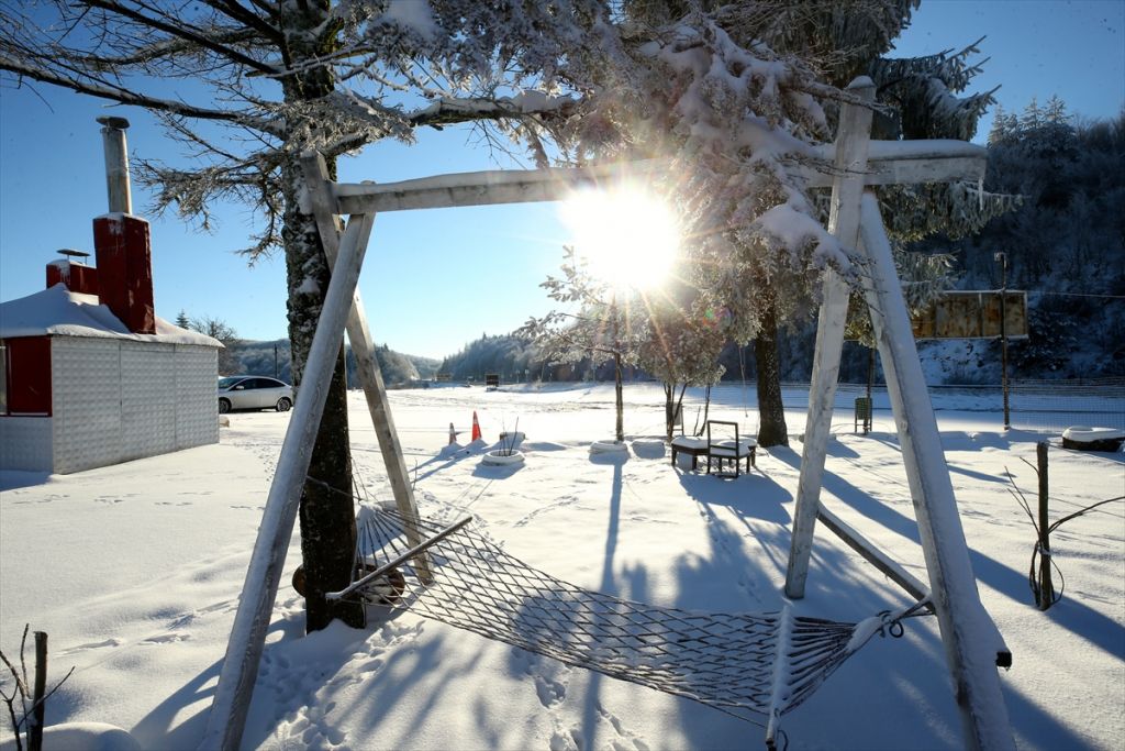 Bolu Dağı'nda kar güzelliği