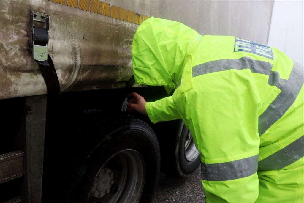 Bolu Dağı'nda kış lastiği uygulaması
