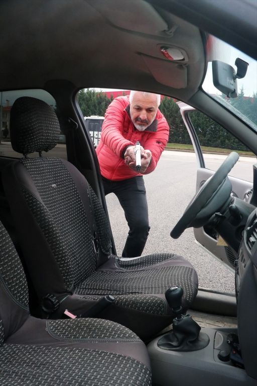 Bolu Emniyet Müdürlüğü tarafından gerçekleştirilen kuyumcu soygunu tatbikatı gerçeğini aratmadı