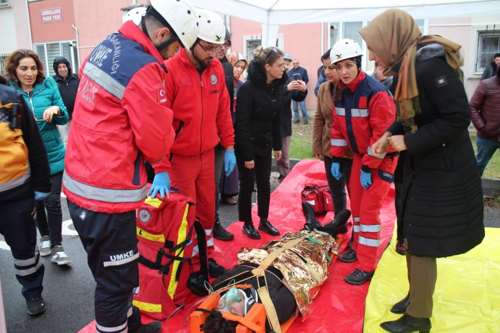 BOLU İL SAĞLIK MÜDÜRLÜĞÜ'NDEN BAŞARILI TATBİKAT