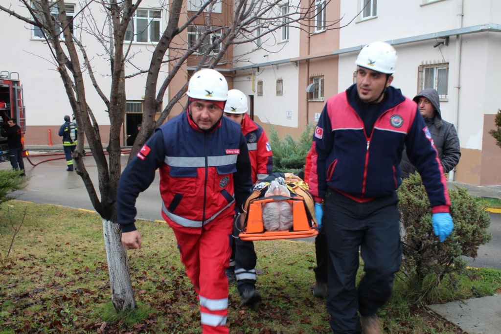 BOLU İL SAĞLIK MÜDÜRLÜĞÜ'NDEN BAŞARILI TATBİKAT