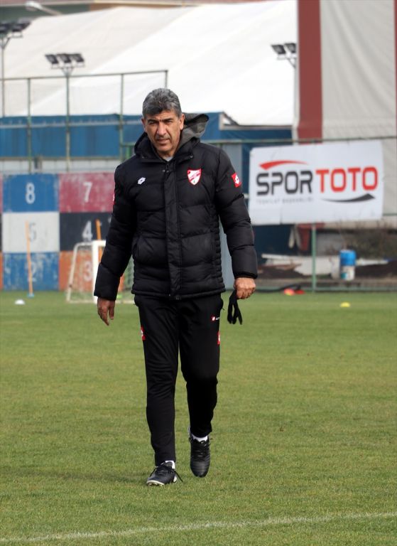 Boluspor Teknik Direktörü Sait Karafırtınalar: 