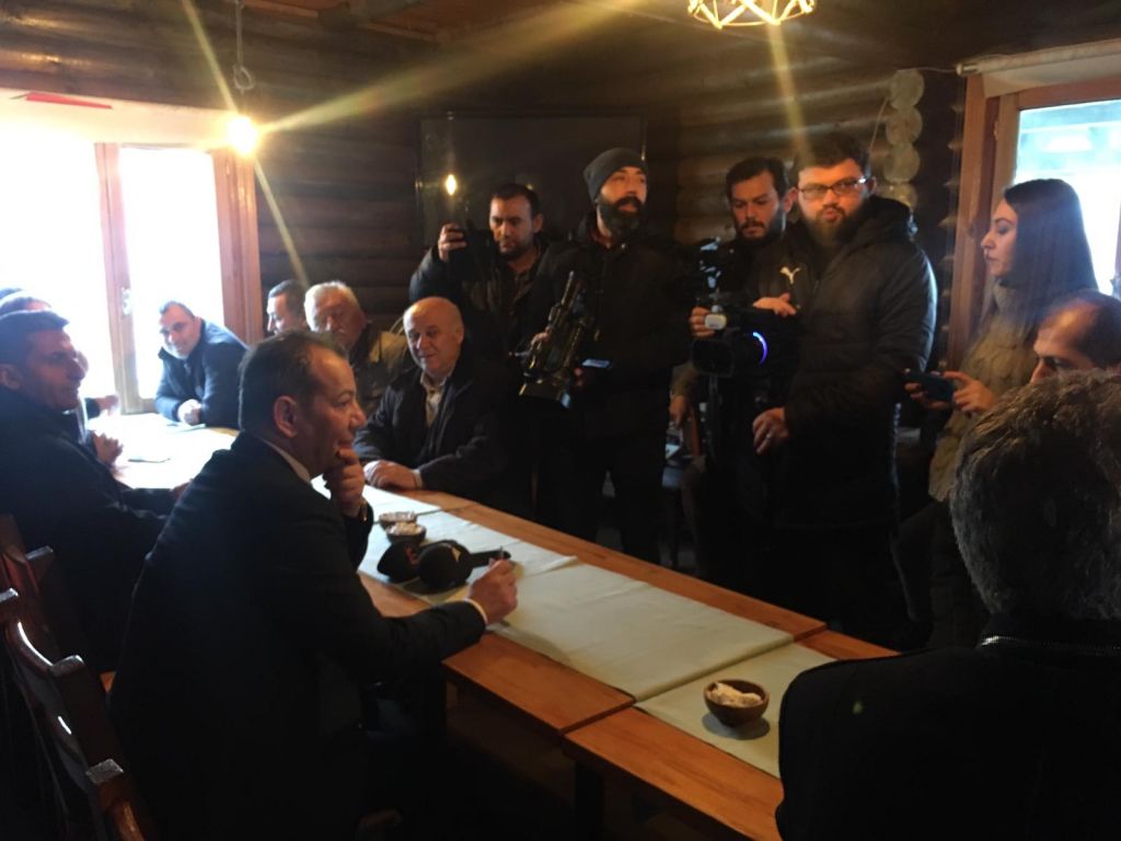 CHP BASIN EMEKÇİLERİ İLE BİR ARAYA GELDİ