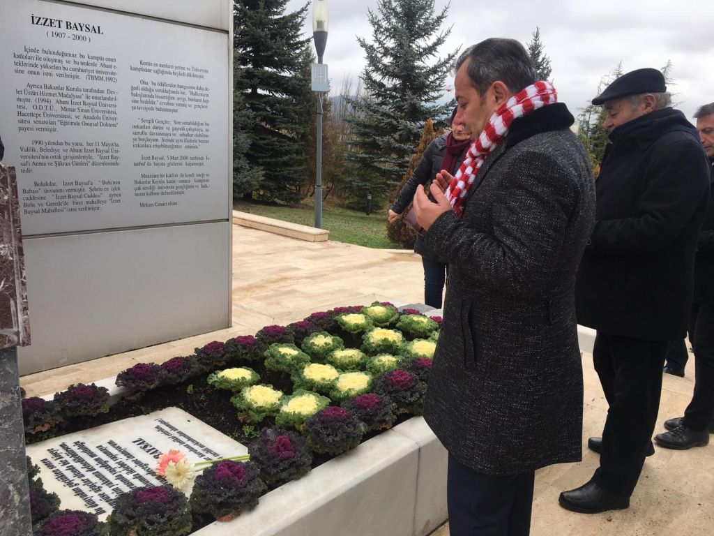 ÖNCE AİLESİ SONRA İZZET BABASI: HAYIR DUALARI ALINDI, ÇALIŞMALAR BAŞLADI