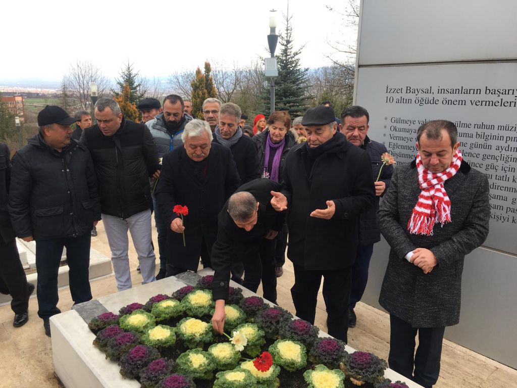 ÖNCE AİLESİ SONRA İZZET BABASI: HAYIR DUALARI ALINDI, ÇALIŞMALAR BAŞLADI