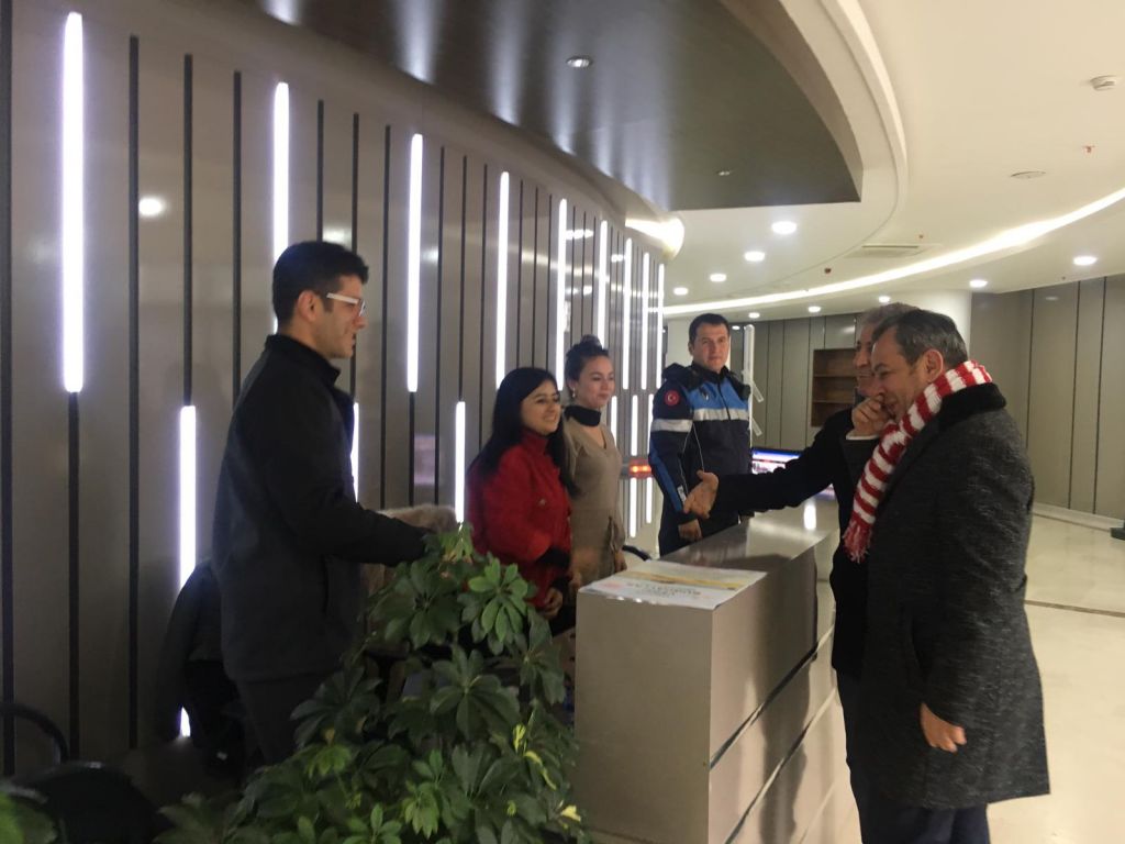 TANJU ÖZCAN ALAADDİN YILMAZ'I ZİYARET ETTİ