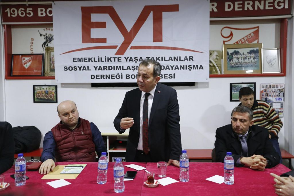 TANJU ÖZCAN EYT'LİLERLE BULUŞTU