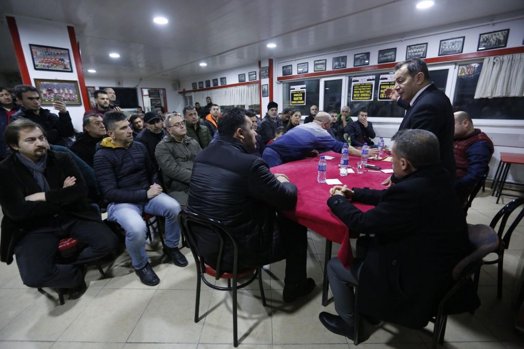 TANJU ÖZCAN EYT'LİLERLE BULUŞTU