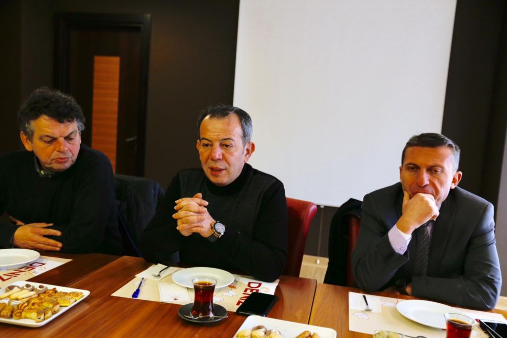 TANJU ÖZCAN FIRINCI ESNAFI İLE BİR ARAYA GELDİ