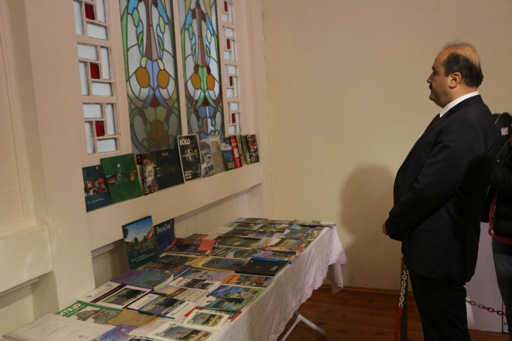 FATİH METİN'DEN ‘BASILI YAYINLAR SERGİSİ' ZİYARETİ